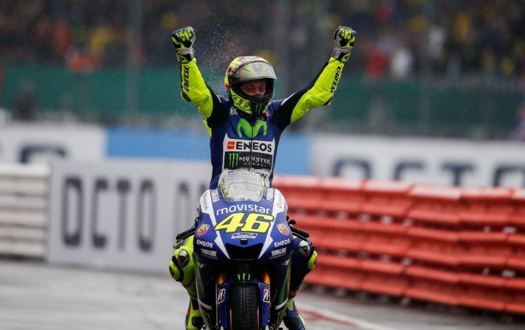 Valentino Rossi gana victoria Yamaha Silverstone 2015