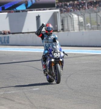 Mike Di Meglio con la GMT94, durante la pasada temporada del EWC