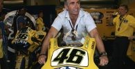 doohan sobre la yamaha m1 de rossi motogp burgess