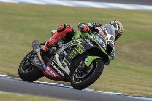 Tom Sykes, durante la jornada del viernes en Australia