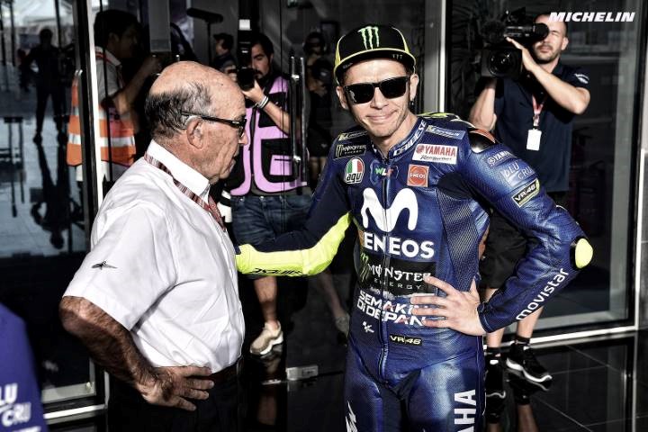 Valentino Rossi y Carmelo Ezpeleta