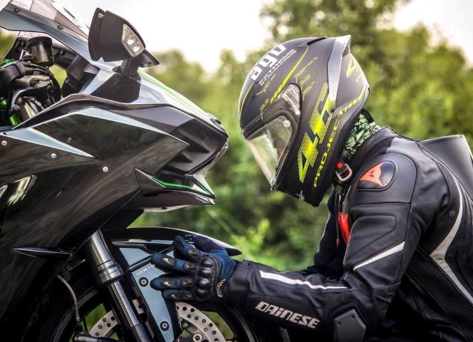 ▷ ¿Qué casco comprar según el modelo de tu moto? ✓