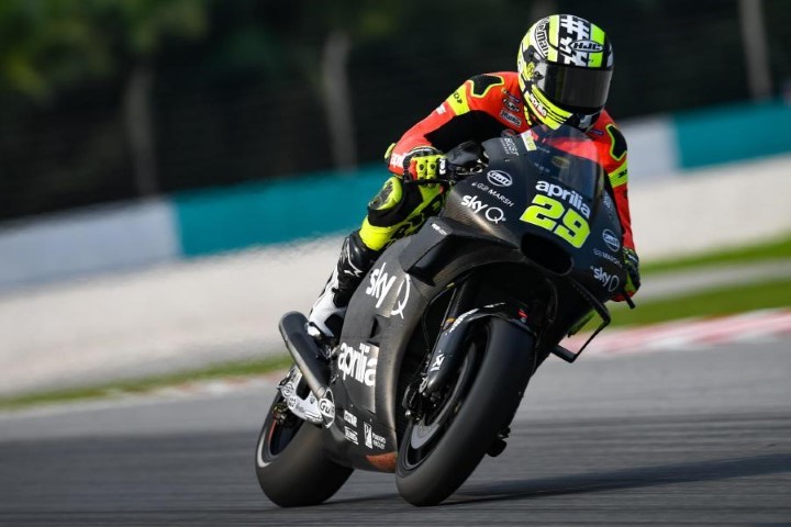 andrea iannone massimo rivola sepang test motogp aprilia