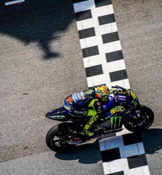 valentino rossi yamaha massimo meregalli motogp test sepang maverick viñales