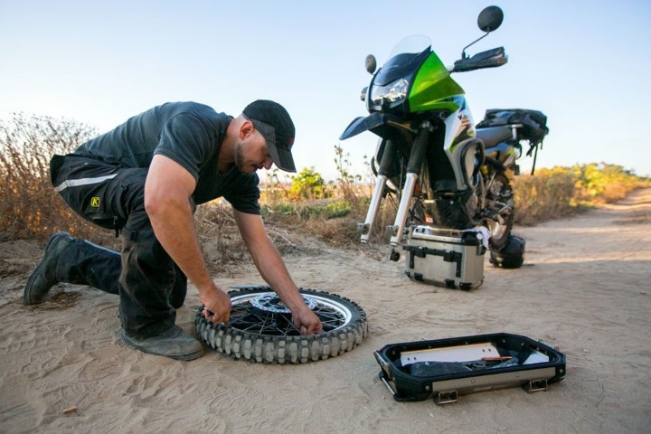 Herramientas para motos que no pueden faltar en tu taller