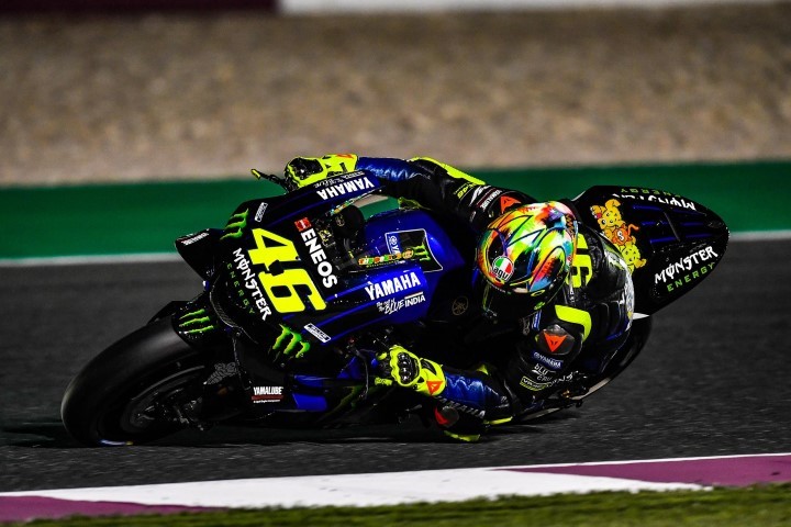 Rossi Yamaha YZR m1 Valentino РѕР±РѕРё