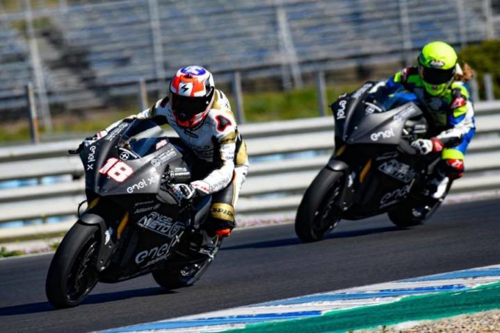 nico terol maría herrera motoe motogp angel nieto team circuito de jerez angel nieto test incendio