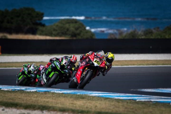 sandro cortese álvaro bautista worldsbk superbikes ducati yamaha kawasaki jonathan rea leon haslam