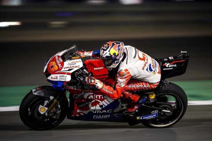 jack miller andrea dovizioso márquez qatargp ducati pramac racing motogp