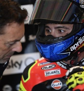 Aleix Espargaró Andrea Iannone Aprilia MotoGP