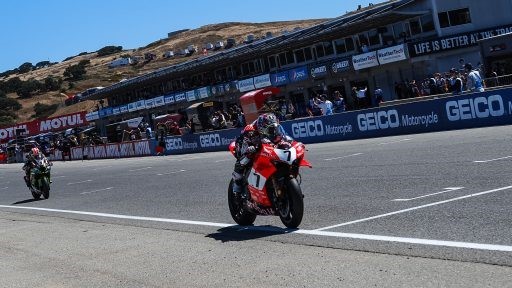 Chaz Davies gana en Laguna Seca