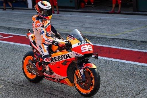 Jorge Lorenzo saliendo del box durante los test de Misano de MotoGP