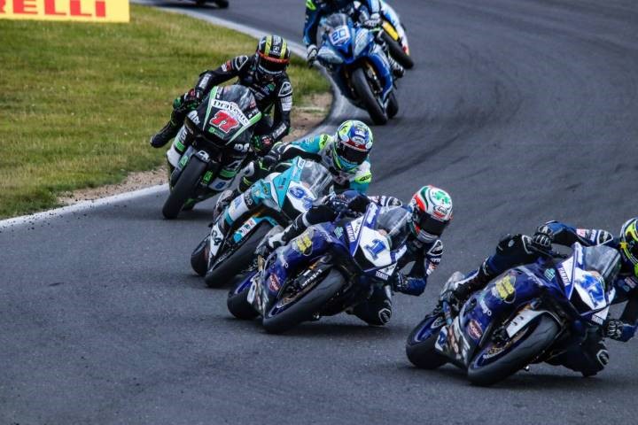 yamha,ducati,superbike,motos,motos de serie,comparativa