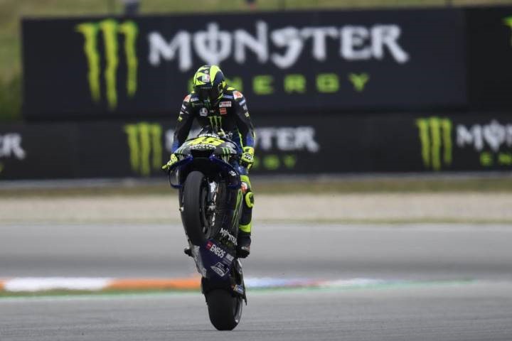 Valentino Rossi Marc Márquez Álex Rins neumáticos