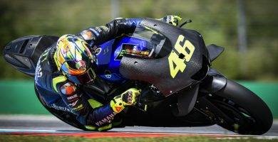Valentino Rossi con la Yamaha de 2020