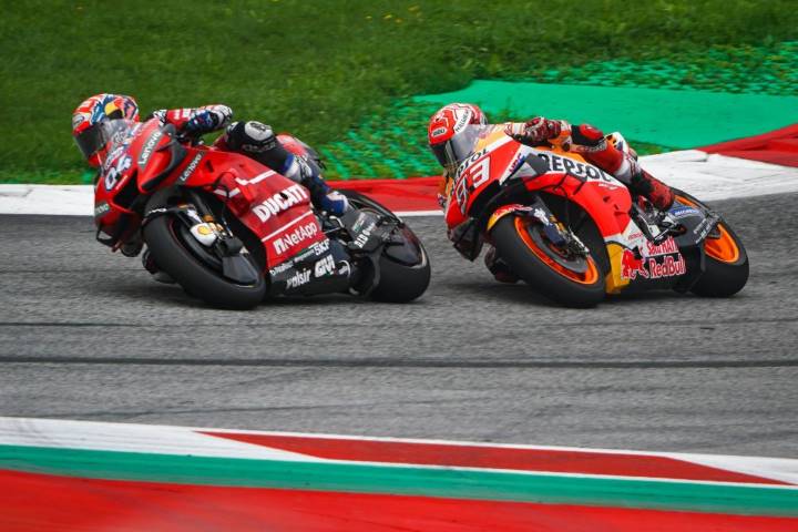 Andrea Dovizioso y Marc Márquez durante el Gran Premio de Austria de MotoGP