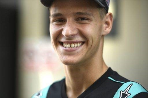 Fabio Quartararo sonriente tras los primeros entrenamientos libres del Gran Premio de Aragón de MotoGP