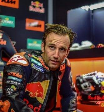 Johann Zarco en su box