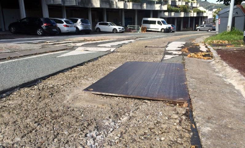 Zona de obras sin medidas de seguridad en Donostia