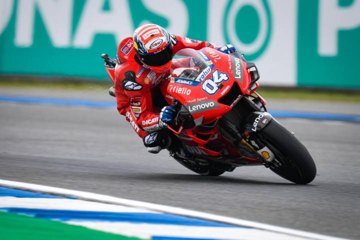 Andrea Dovizioso pilota la Ducati durante el Gran Premio de Japón de MotoGP