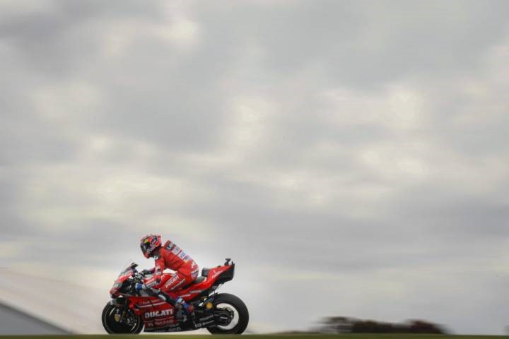 Phillip Island carrera suspendida Dovizioso