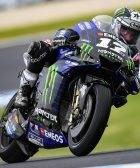 Maverick Viñales durante los entrenamientos libres del Gran Premio de Australia pilotando la Yamaha