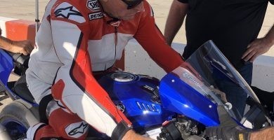 Wayne Rainey con una Yamaha R1