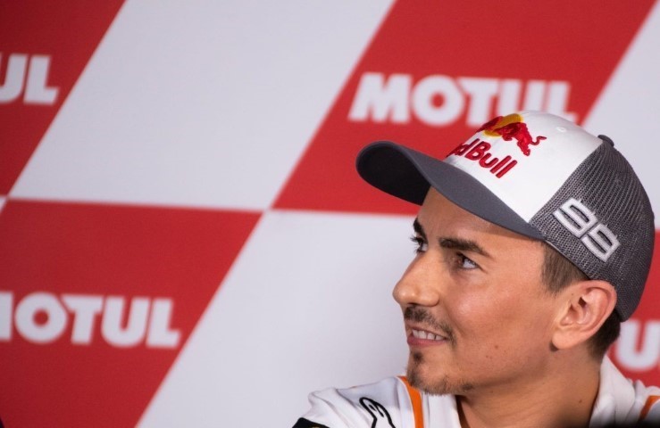 Jorge Lorenzo durante la rueda de prensa