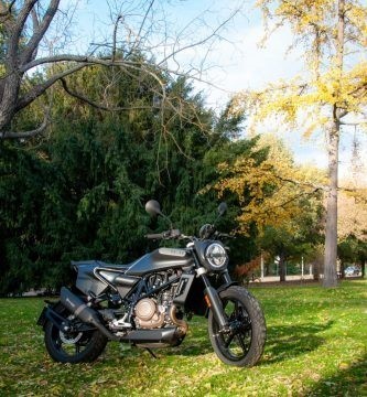 Husqvarna Svartpilen 701