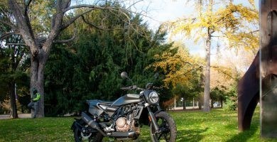 Husqvarna Svartpilen 701