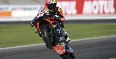 Aleix Espargaró Aprilia 2020 prototipo Andrea Dovizioso