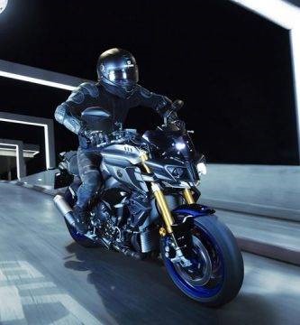 Yamaha MT-10 R1 naked