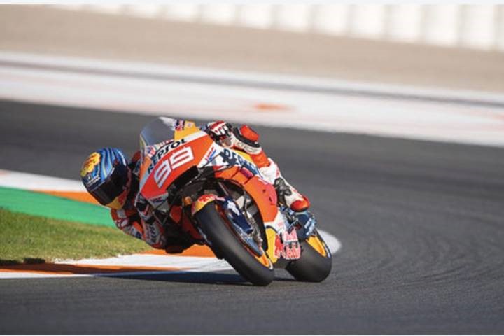 Jorge Lorenzo, MotoGP, Max Biaggi Biaggi: "nadie puede coger el lugar de Jorge Lorenzo"