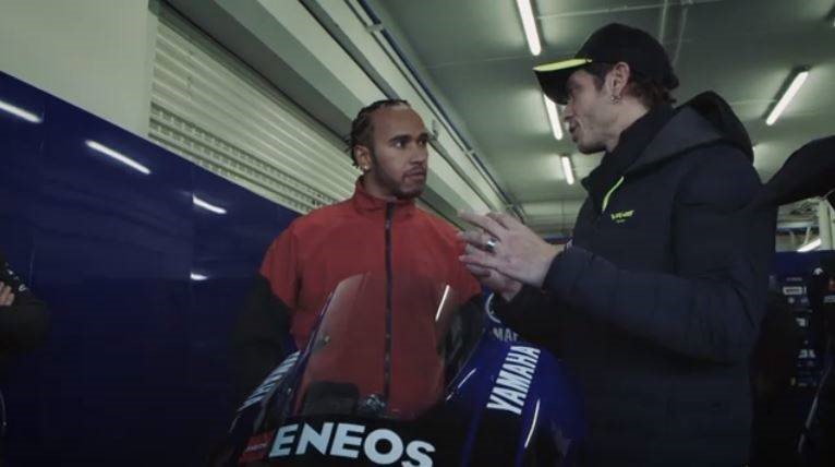 Valentino Rossi y Hamilton