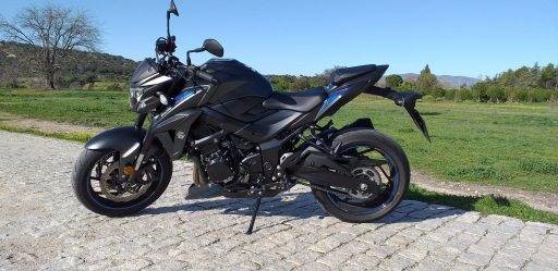 Suzuki GSX750S