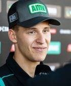 Fabio Quartararo atiende a los medios durante un GP