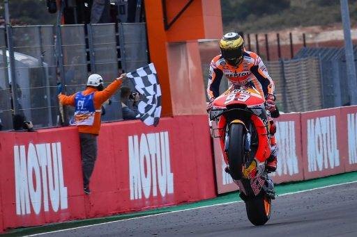 Marc Márquez celebra su victoria en MotoGP en la