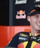 Pol Espargaró en su box