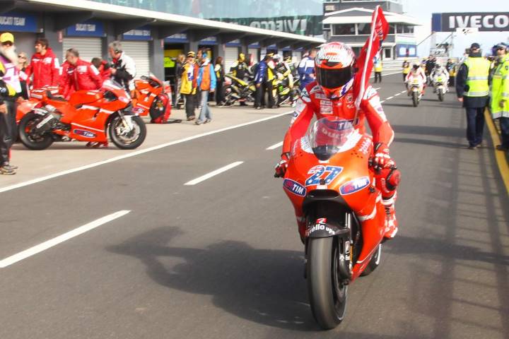 Casey Stoner MotoGP Australia Subasta Ducati Honda Miller