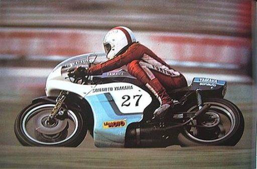 Palomo con la Yamaha 750 con la que ganaría el trofeo FIM de 1976