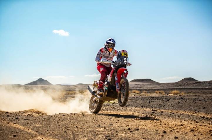 Laia Sanz durante el Dakar en Arabia Saudi