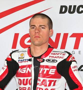 Ben Spies durante su última temporada en MotoGP en el box del Pramac Ducati