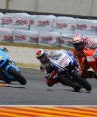 Jorge Lorenzo Yamaha Casey Stoner Ducati durante una carrera de MotoGP