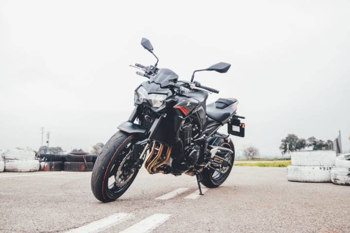 Prueba Kawasaki Z900 2020