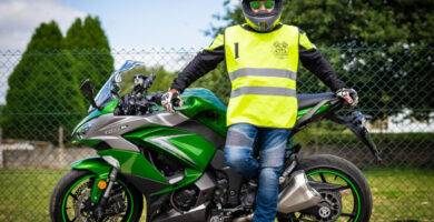 PóluxCrivillé posa ante su Kawasaki