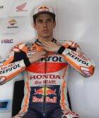 Álex Márquez en su box durante los test de Sepang de MotoGP