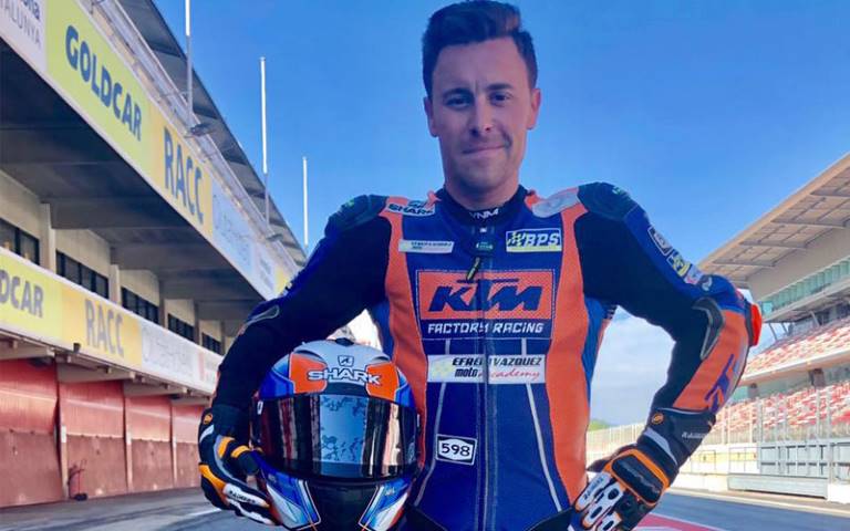 Efrén Vázquez como piloto probador de KTM