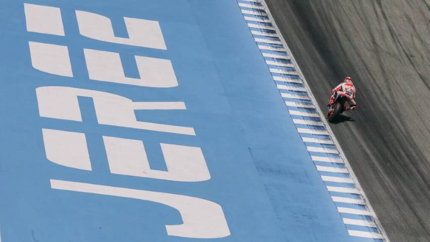 Carmelo Ezpeleta MotoGP Jerez Márquez Ezpeleta (Dorna): "Siempre es mejor hacer las carreras a puerta"