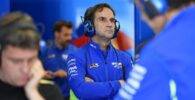 Davide Brivio en el box de Suzuki