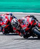 Andrea Dovizioso y Danilo Petrucci durantelos test de Qatar de MotoGP